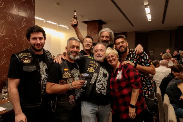 Re-hermanamiento, foto 64 de 104, de Ángel González Reyes