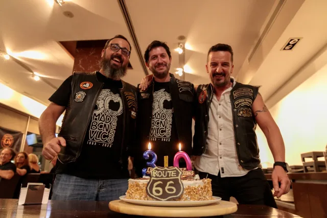 Re-hermanamiento, foto 67 de 104, de Ángel González Reyes